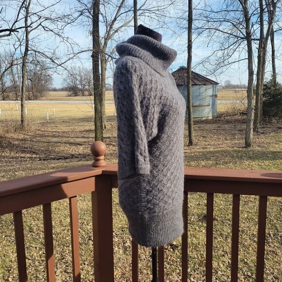 Old Navy Gray Textured Knit Wool Mohair Blend Short Sleeve Turtleneck Size XS - Picture 4 of 14